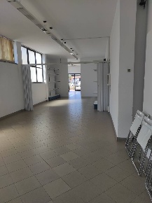 Foto Attività commerciale in Via Carlo Piaggia, Lucca San Filippo di 150 m²
