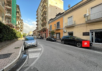 Foto Locale commerciale in via Alcide De Gasperi, Santa Maria Capua Vetere