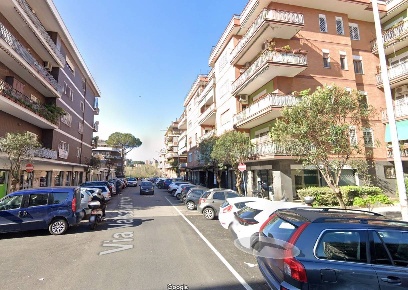 Foto Locale commerciale in Via Valsavaranche, Roma Conca d'Oro - Valli