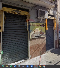 Foto Negozio in Via Belfiore, Catania Via delle Calcare di 132 m²