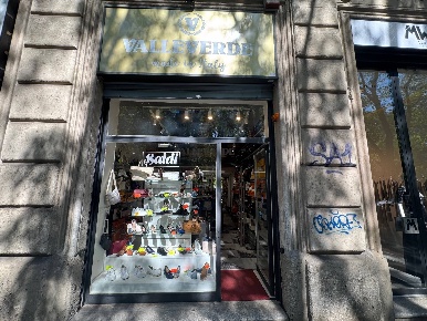 Foto Negozio in Foro Buonaparte, Milano Cadorna - Castello di 45 m²