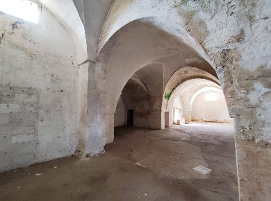 Foto Magazzino in Via Immacolata, Sava di 220 m² con 1 locali in vendita