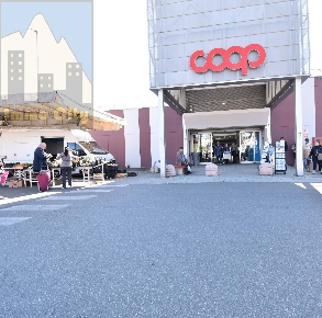 Foto Locale commerciale in Via Fantina, Settimo Torinese di 100 m²