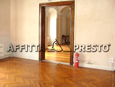 Foto Ufficio a Livorno di 205 m² con 3 locali in affitto