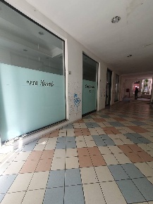 Foto Locale commerciale in via Delfico, Teramo Centro di 200 m² in affitto