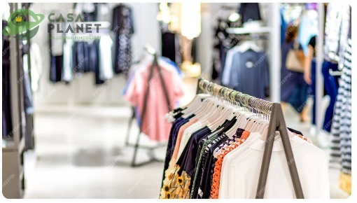 Foto Attività commerciale in PIAZZA, Mirano Mirano Paese di 70 m²