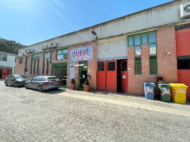 Foto Laboratorio in Via ischia I, Grottammare Centro di 300 m² in vendita