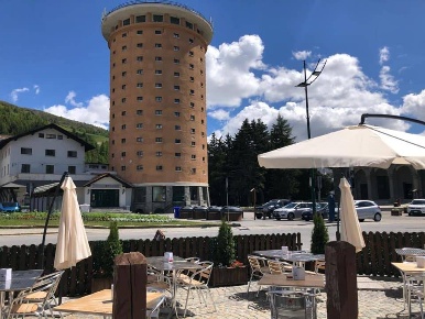 Foto Locale commerciale in PIAZZA AGNELLI, Sestriere Colle Sestriere