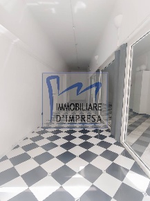 Foto Negozio in Borgo XX Marzo, Parma Centro Storico di 70 m² con 2 locali