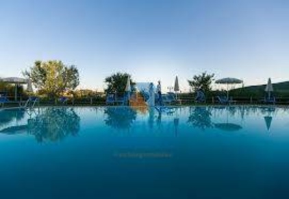 Foto Residence a San Gimignano di 1500 m² con 40 locali in vendita
