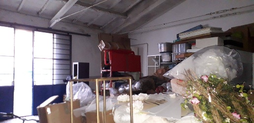 Foto Attività commerciale in via tosco romagnola, Cascina Centro di 40 m²