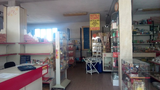 Foto Attività commerciale in VIA PINETE, Capannoli San Pietro Belvedere