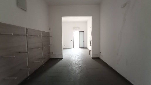 Foto Locale commerciale in via cimitero, Nardò Centro di 70 m² con 3 locali