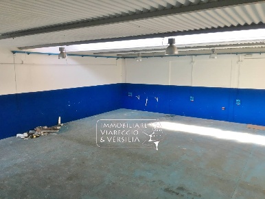 Foto Laboratorio in via dei Metalmeccanici, Camaiore Capezzano Pianore