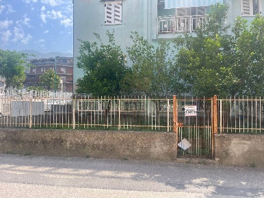Foto Locale commerciale a Sperone di 130 m² in vendita