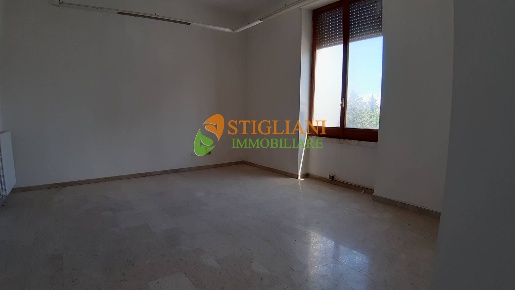 Foto Ufficio in centro, Campobasso Centro Storico di 800 m² con 1 locali
