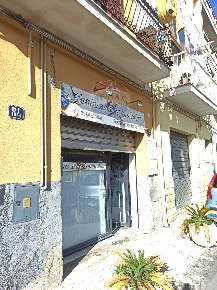 Foto Locale commerciale in Via Stazione Isolamento, Caltagirone Centro