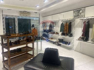 Foto Negozio in Viale della Costituzione, Napoli Centro Direzionale