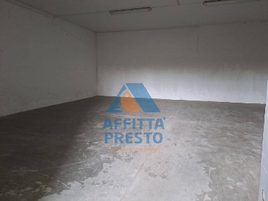 Foto Magazzino a Vinci di 123 m² in affitto