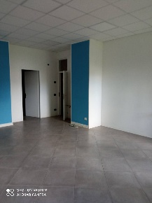 Foto Attività commerciale in lunata, Capannori Lammari - Lunata di 60 m²