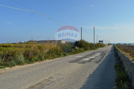 Foto Terreno agricolo in contrada Puntorio, Pachino di 14596 m² in vendita