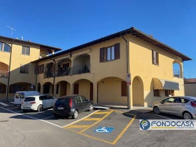 Foto Magazzino a Castelli Calepio Centro di 98 m² con 1 locali in vendita