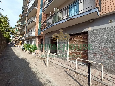 Foto Locale commerciale a San Giorgio a Cremano di 55 m² con 2 locali