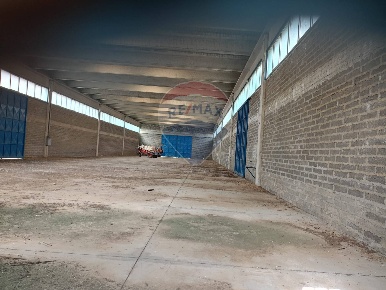 Foto Attività commerciale in Strada Provinciale 106, Belpasso di 50000 m²