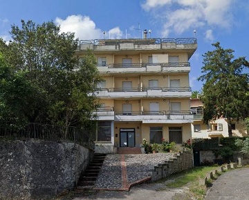 Foto Hotel in Via Le Piane, Chianciano Terme Centro di 1002 m² in vendita