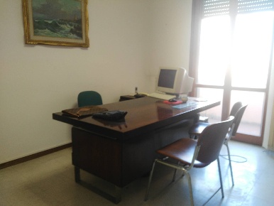 Foto Ufficio in Via Sacco e Vanzetti, Pontedera Villaggi, Bellaria di 80 m²