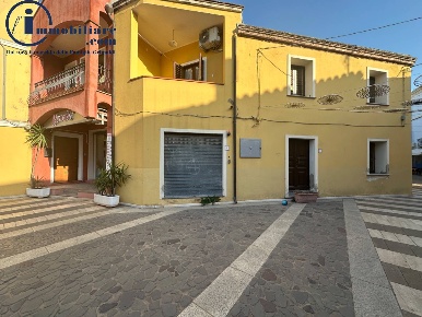 Foto Negozio in Piazza Roma, Tortolì Centro di 40 m² in vendita