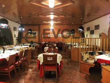 Foto Attività commerciale in via Armando Diaz, Tarvisio Centro di 500 m²