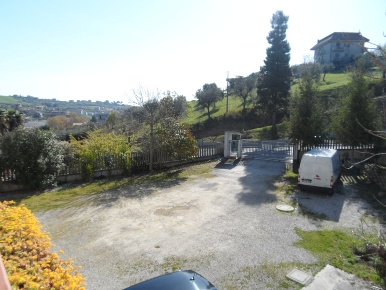 Foto Laboratorio in Via Papa Urbano I, San Benedetto del Tronto di 550 m²