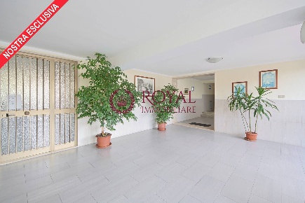 Foto Appartamento in Via Campania, Livorno Coteto di 117 m² con 3 locali