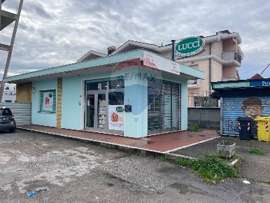 Foto Attività commerciale in Via XXII Maggio1944, Città Sant'Angelo Marina