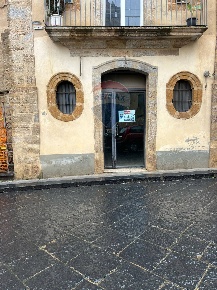 Foto Locale commerciale in Via Luigi Sturzo, Caltagirone Centro di 23 m²