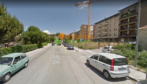Foto Locale commerciale in Zona Parco dei Pini, Campobasso San Lorenzo