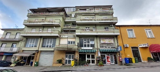 Foto Locale commerciale in via sant'antonio, Ariano Irpino di 245 m²