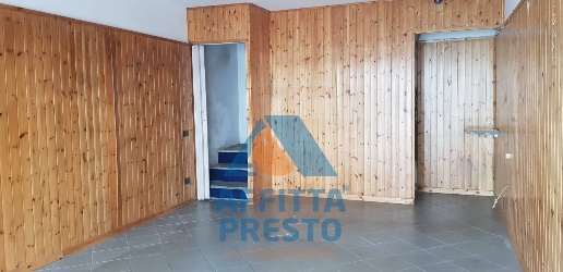 Foto Negozio a Empoli di 46 m² con 1 locali in affitto