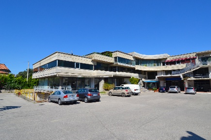 Foto Ufficio in Via Ischia I, Grottammare di 81 m² con 4 locali in vendita