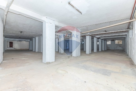 Foto Attività commerciale in viale mario milazzo, Caltagirone Centro