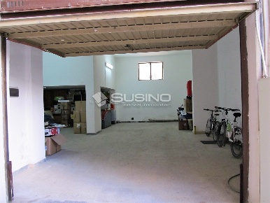 Foto Magazzino in TEOCRITO, Siracusa Gelone - Cadorna di 90 m² con 1 locali