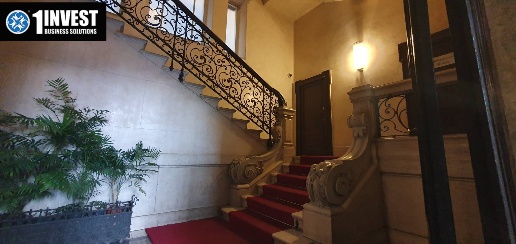 Foto Ufficio a Milano di 224 m² con 6 locali in affitto