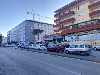 Foto Negozio a Pordenone San Valentino, Ospedale di 212 m² con 3 locali