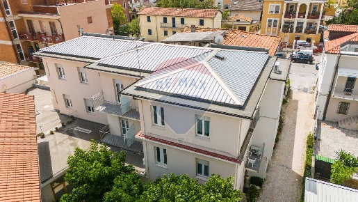 Foto Hotel in Via Raffaello Sanzio, Senigallia Lungomare di Ponente