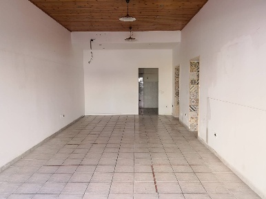 Foto Locale commerciale a Ancona Cavour di 58 m² con 2 locali in vendita
