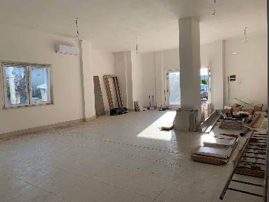 Foto Attività commerciale in Via Pontenuovo, Pietrasanta di 116 m²