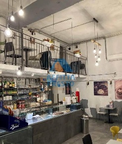 Foto Attività commerciale a Firenze di 150 m² con 3 locali in vendita