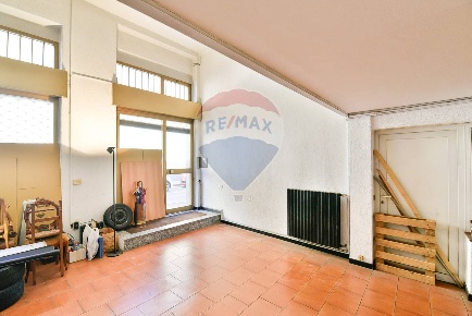 Foto Negozio a Seregno San Rocco - Sanzio di 280 m² con 2 locali in vendita