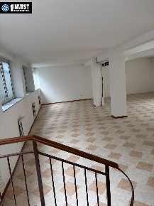 Foto Ufficio a Milano di 150 m² con 3 locali in vendita